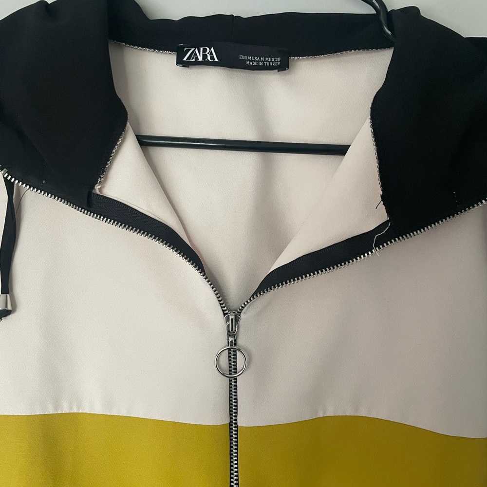 ZARA - Women’s hooded drawstring jacket